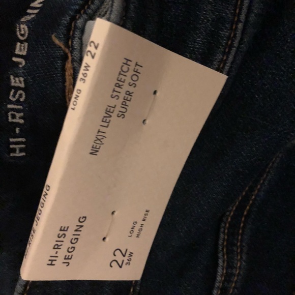 American Eagle Super Soft Hi-Rise Jeggings - Picture 4 of 7